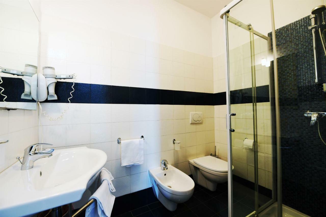 Residence Gambrinus Giulianova Exterior foto